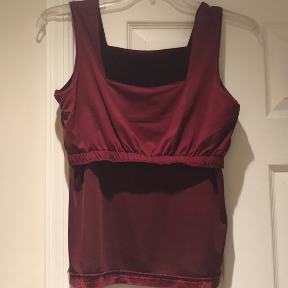 Velvet Beauty in Burgundy - Picture 4 of 4